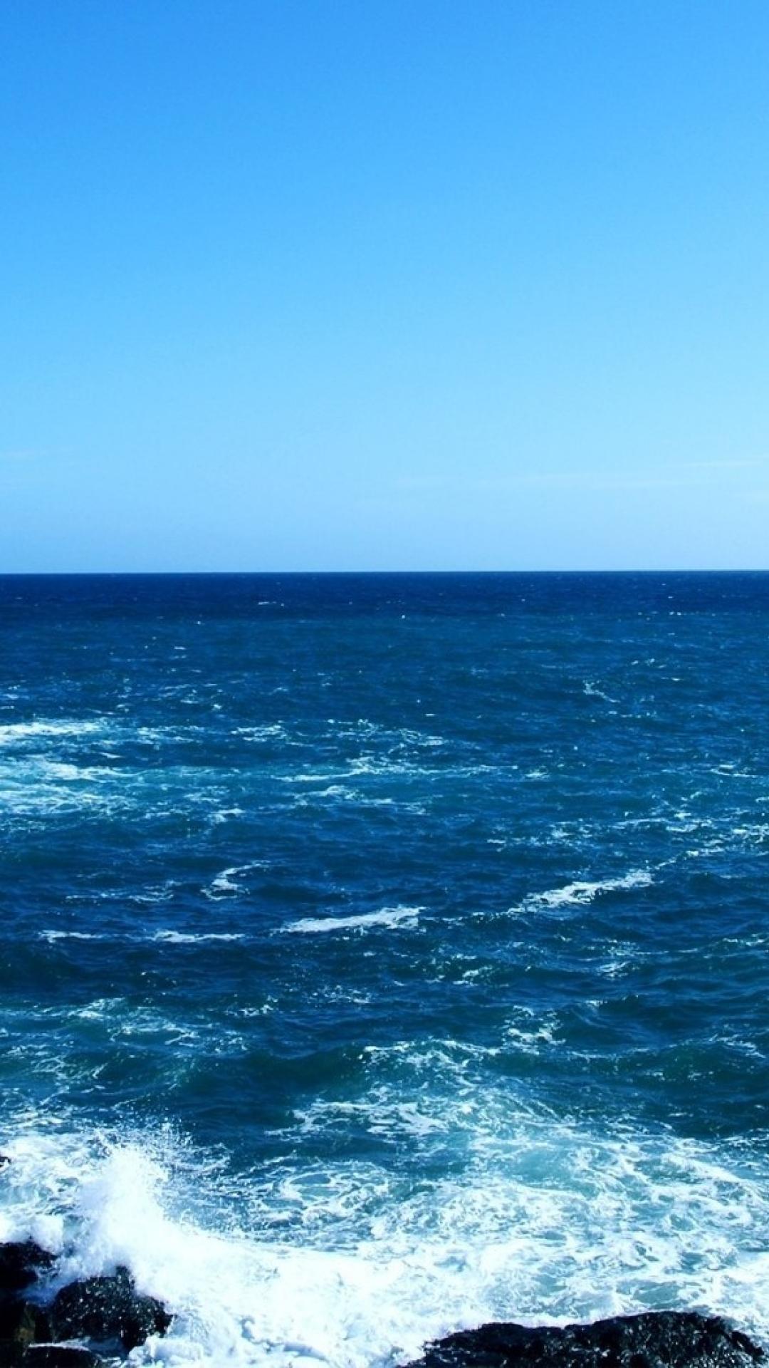 Синее море