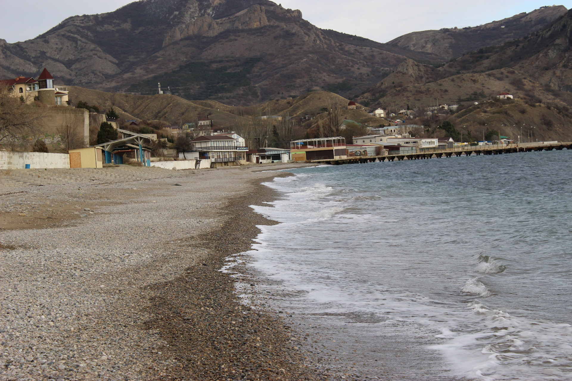 прибрежное крым фото поселка и пляжа