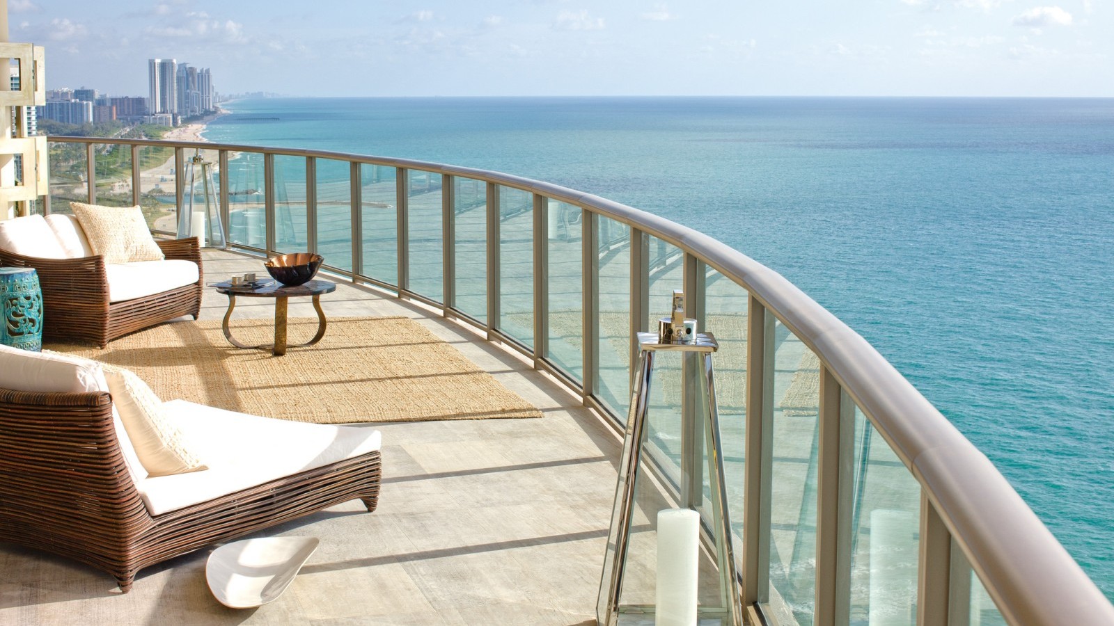 Отель в Майами вид на океан