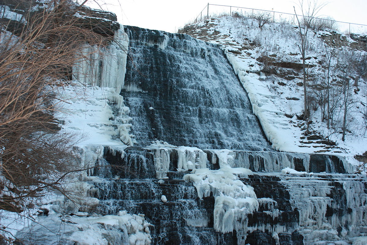 Абзановский водопад зимой