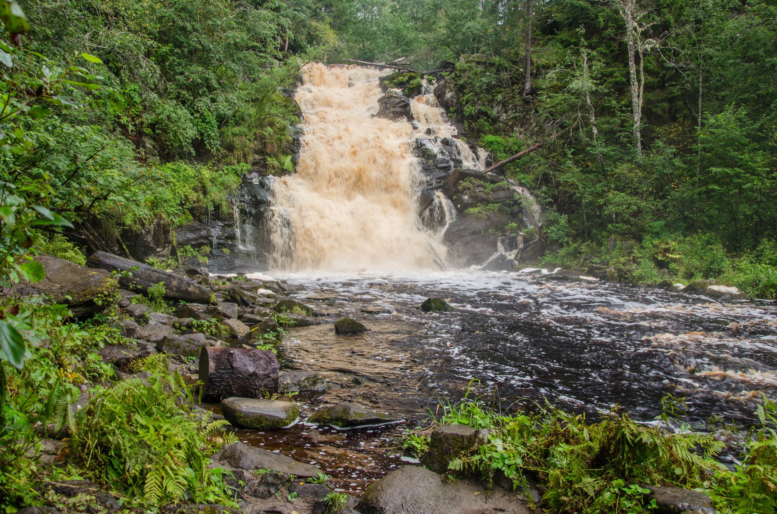 Лесной водопад Юканкоски