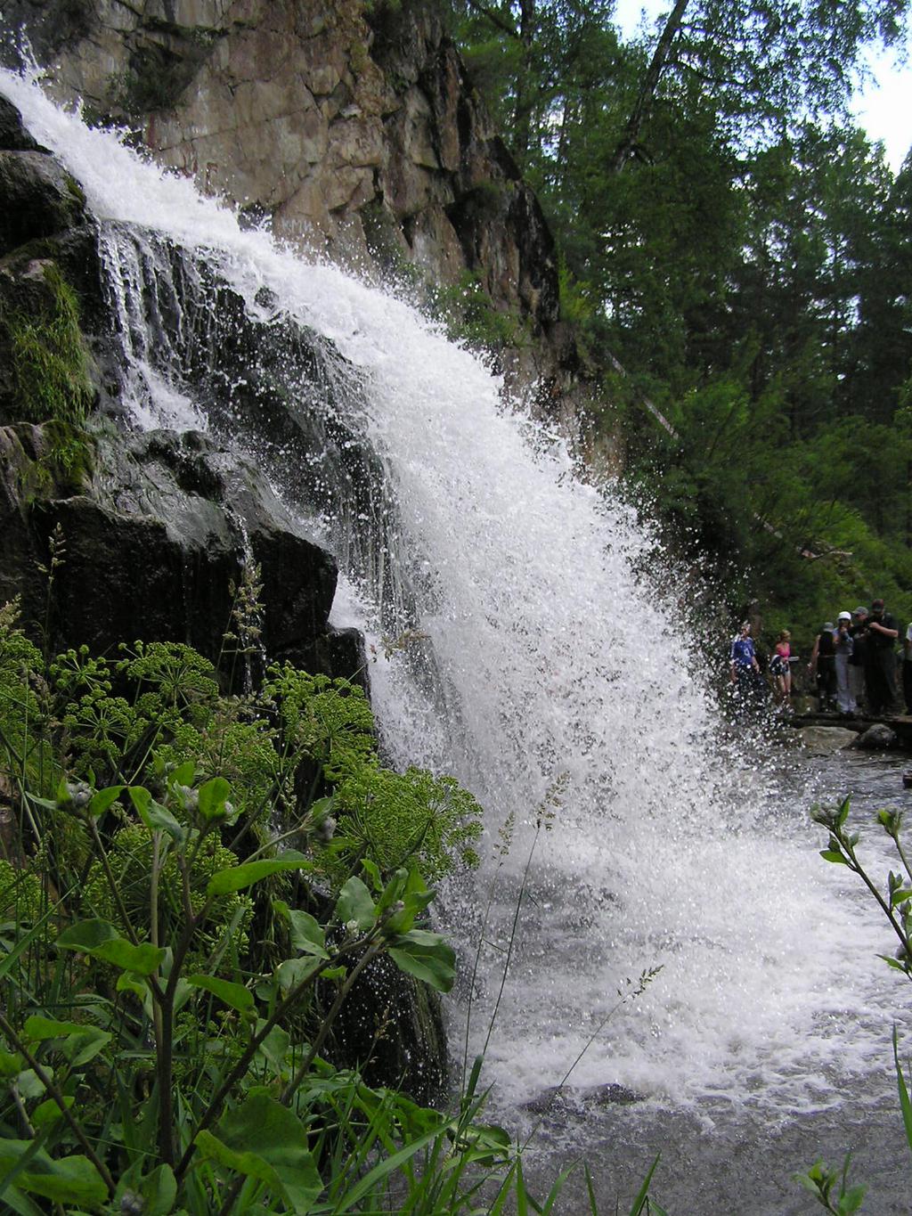 Камышлинский водопад горный Алтай фото
