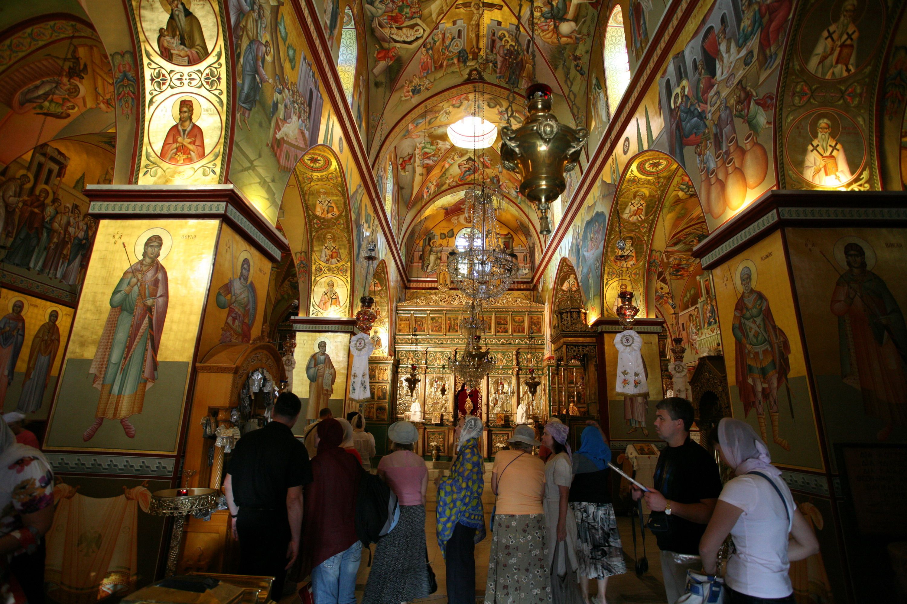Православная Церковь внутри