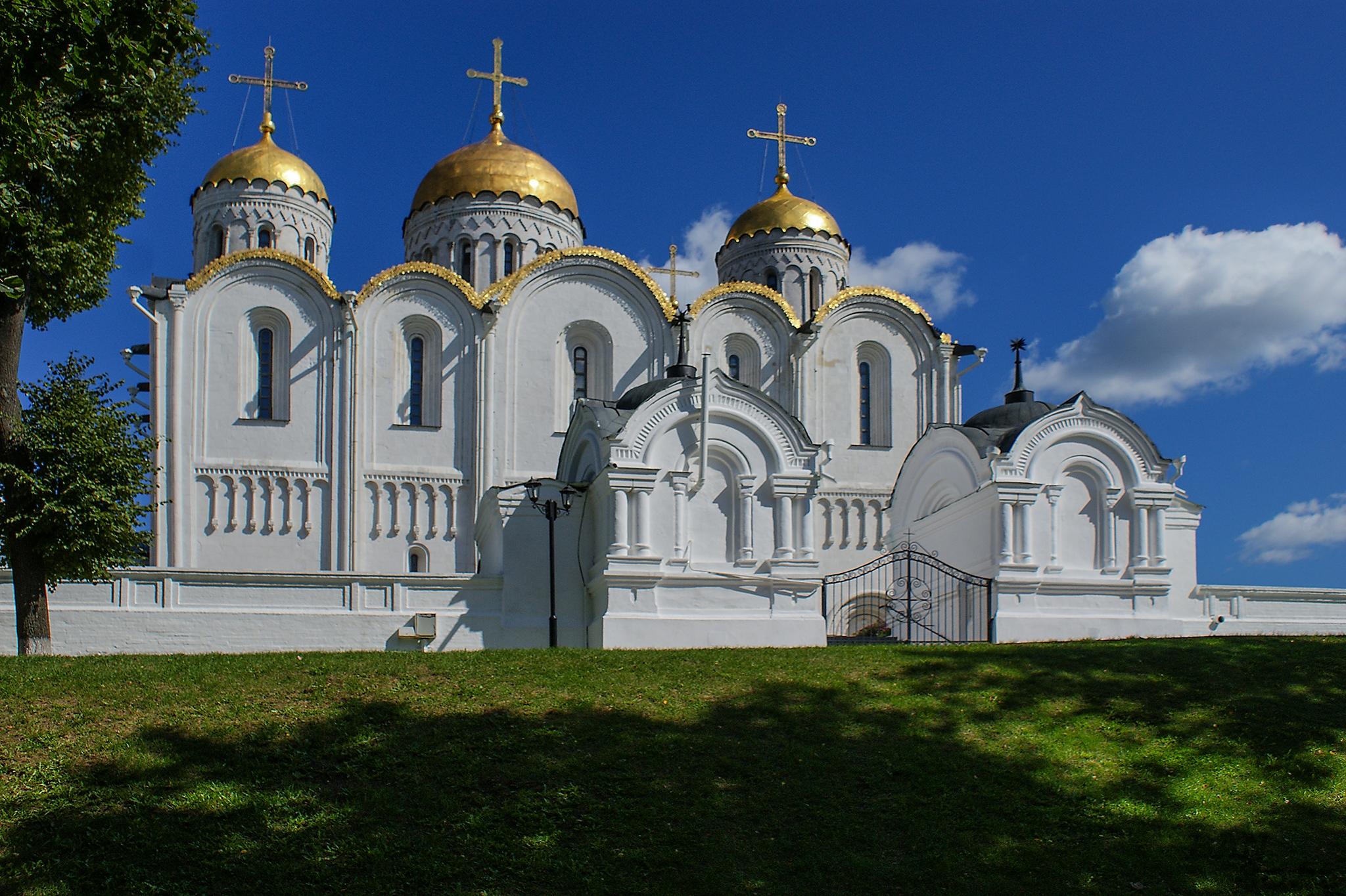 Успенский собор в городе владимир