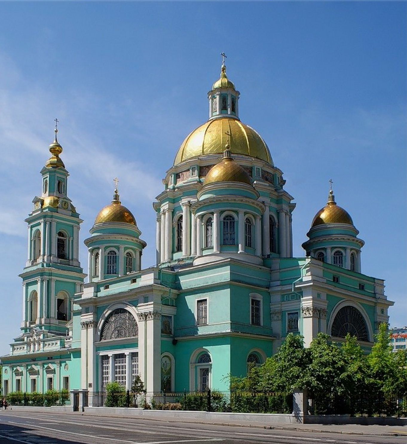 известные храмы москвы фото с названиями
