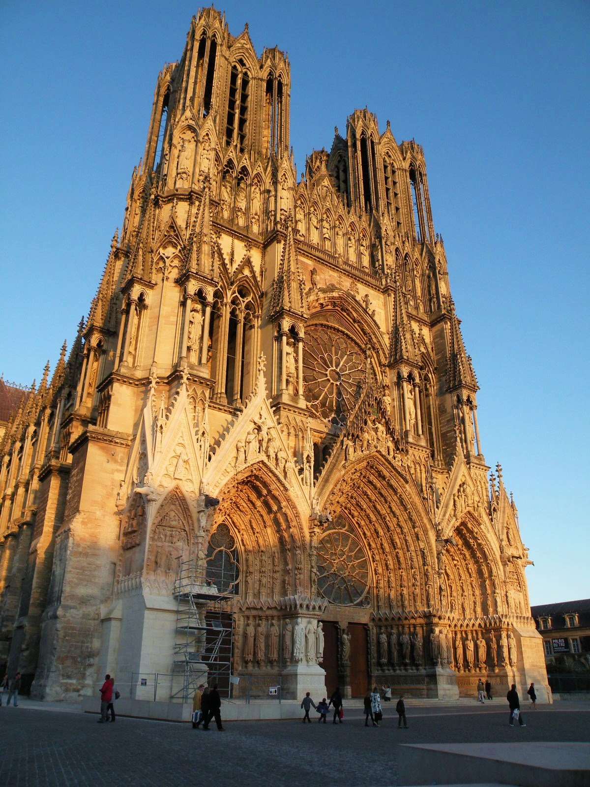 готический собор в франции