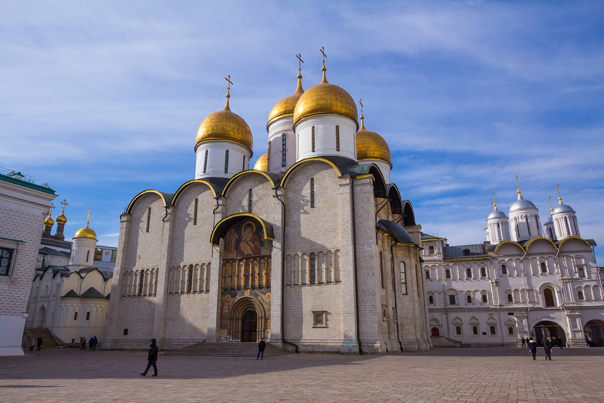 Успенский собор кремля фото внутри