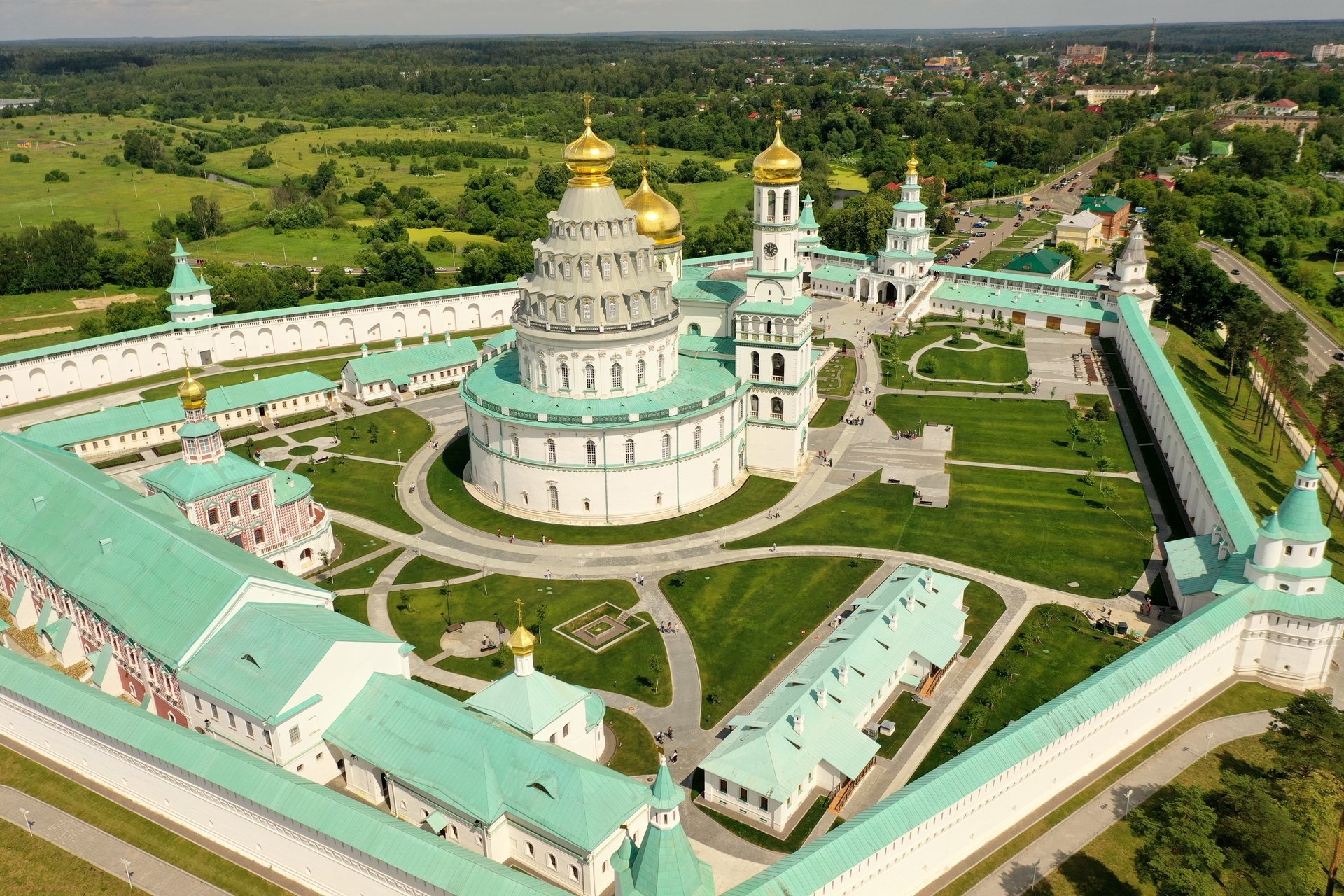 Новоиерусалимский монастырь фото сверху