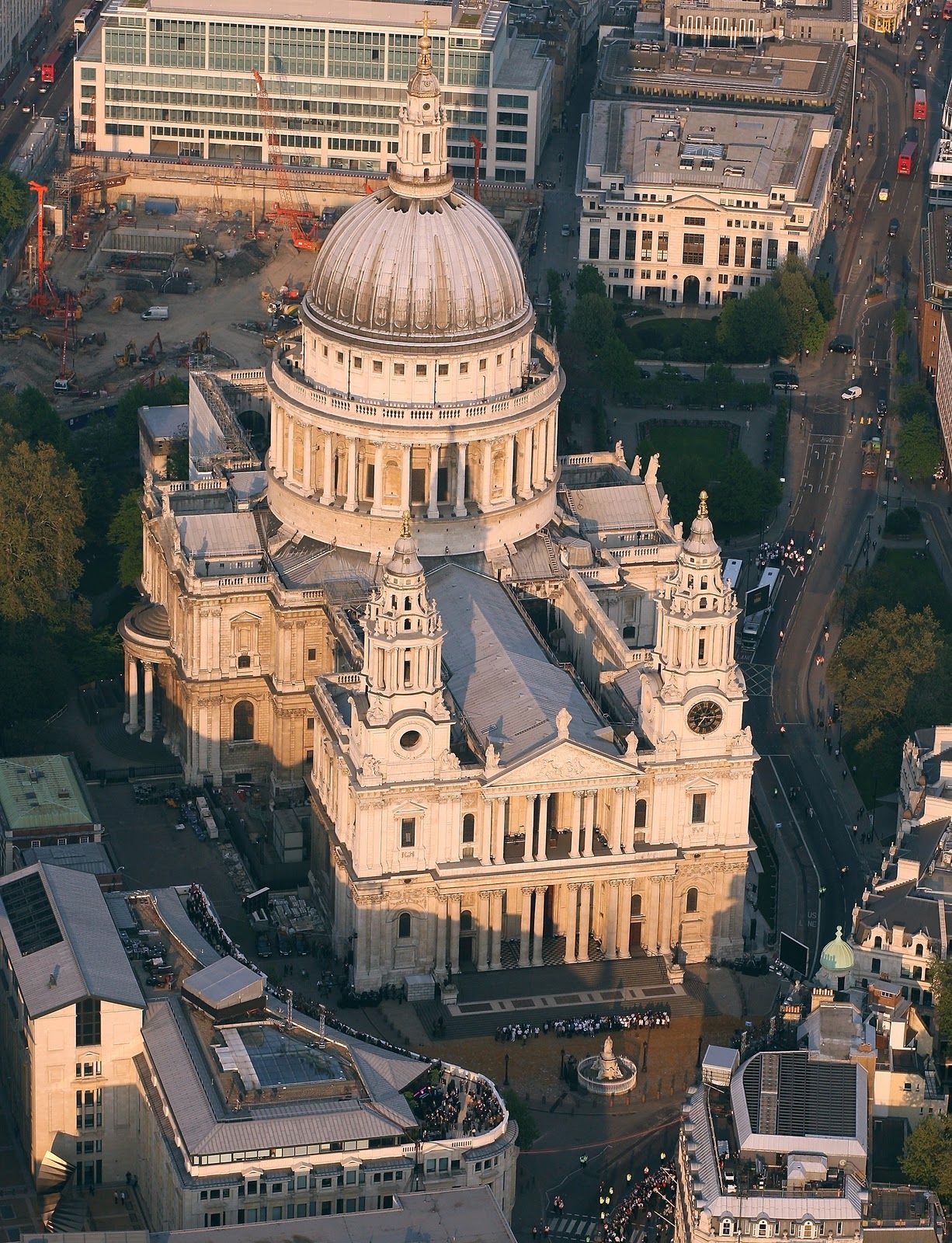 церкви в лондоне