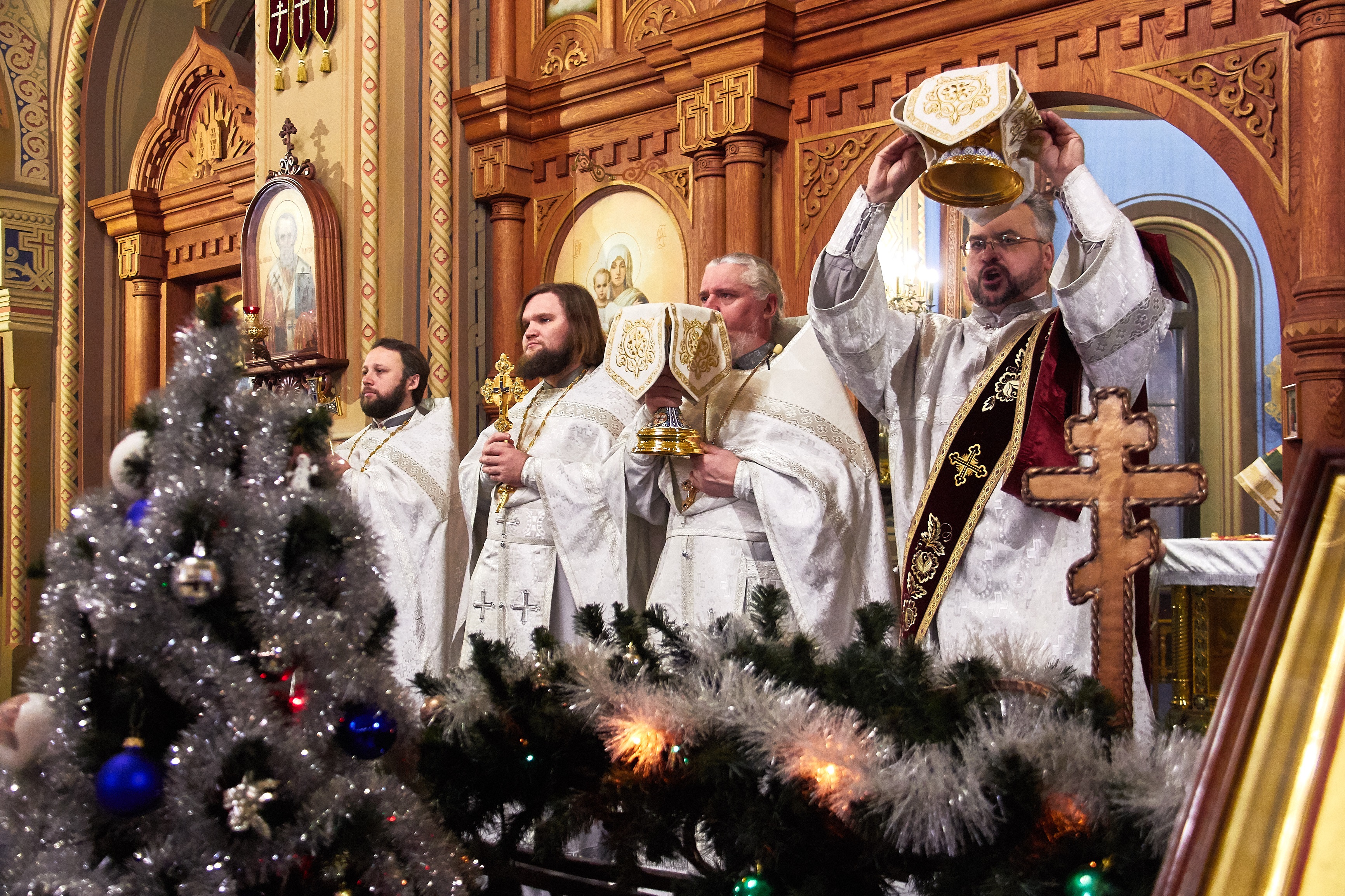 Церковный праздник сегодня 5. Православное Рождество. Празднование Рождества. С праздником Рождества христианские. Православное Рождество 7 января.