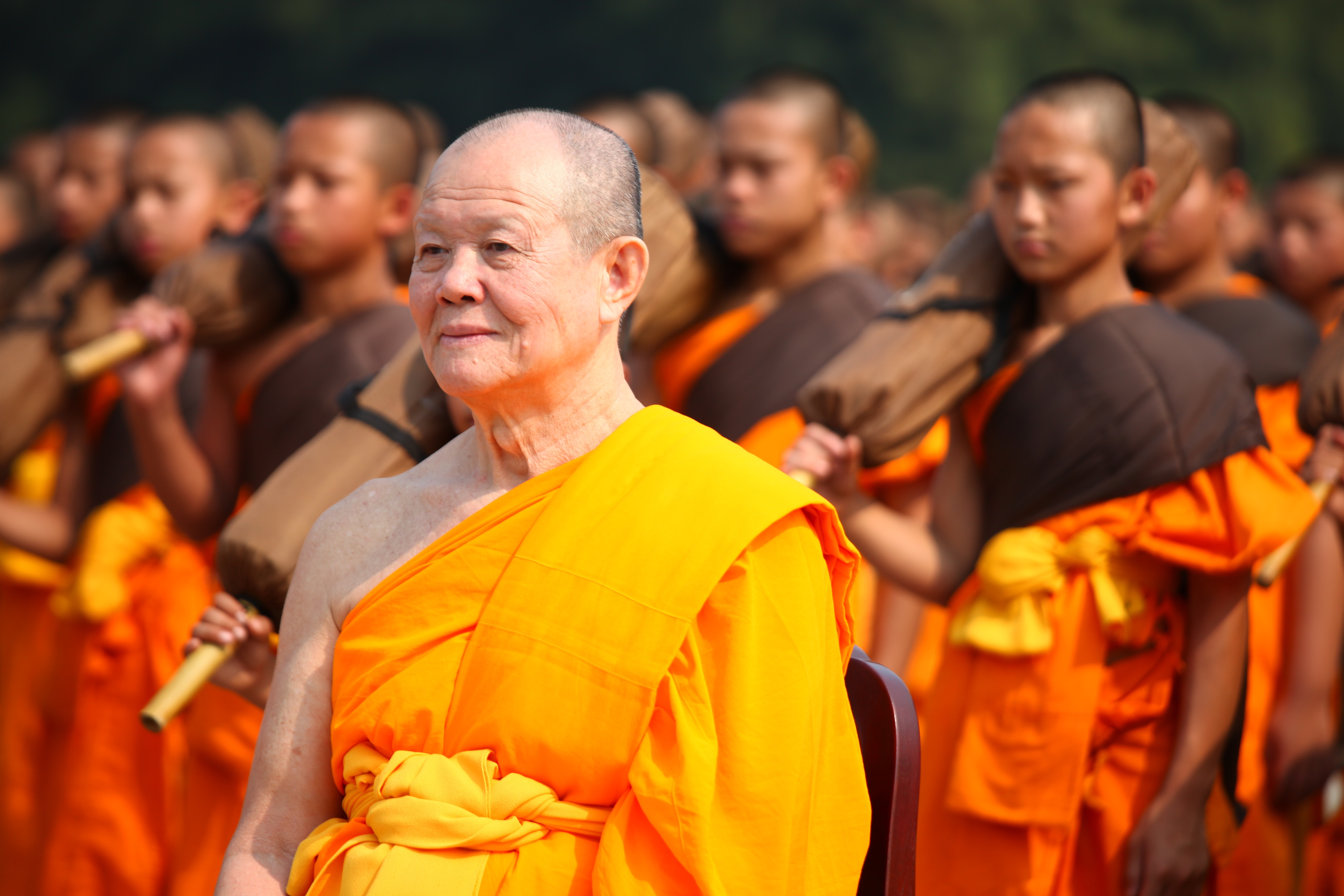 Буддийские монахи одежда