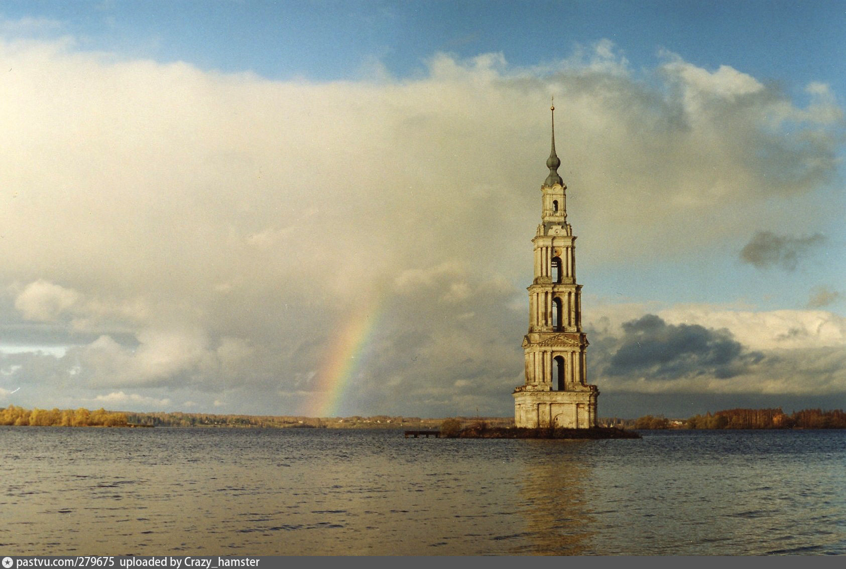 Затопленная Церковь в Калязине