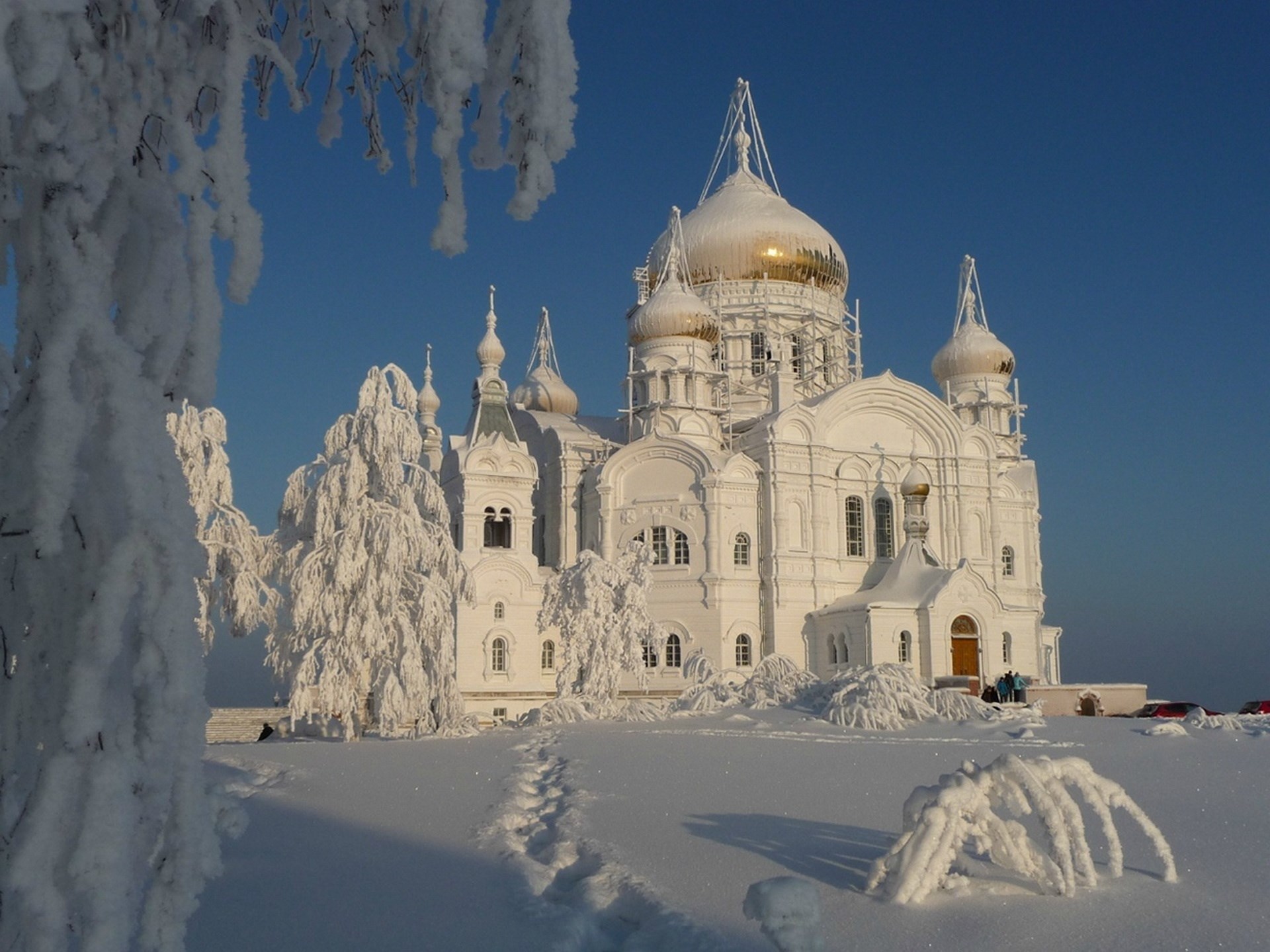 зимние церкви фото
