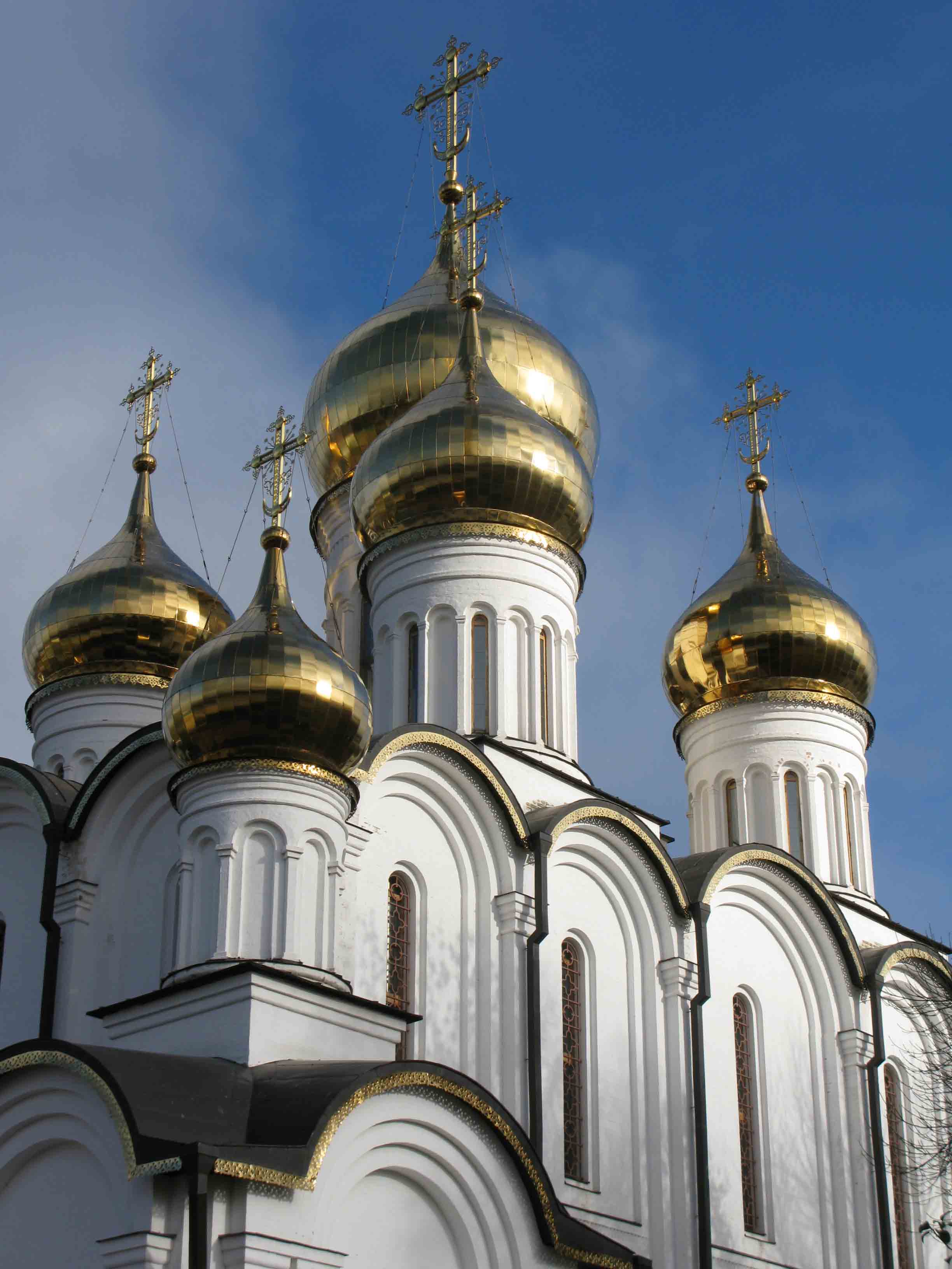 Золотые купола Московский храм Преображения Господня