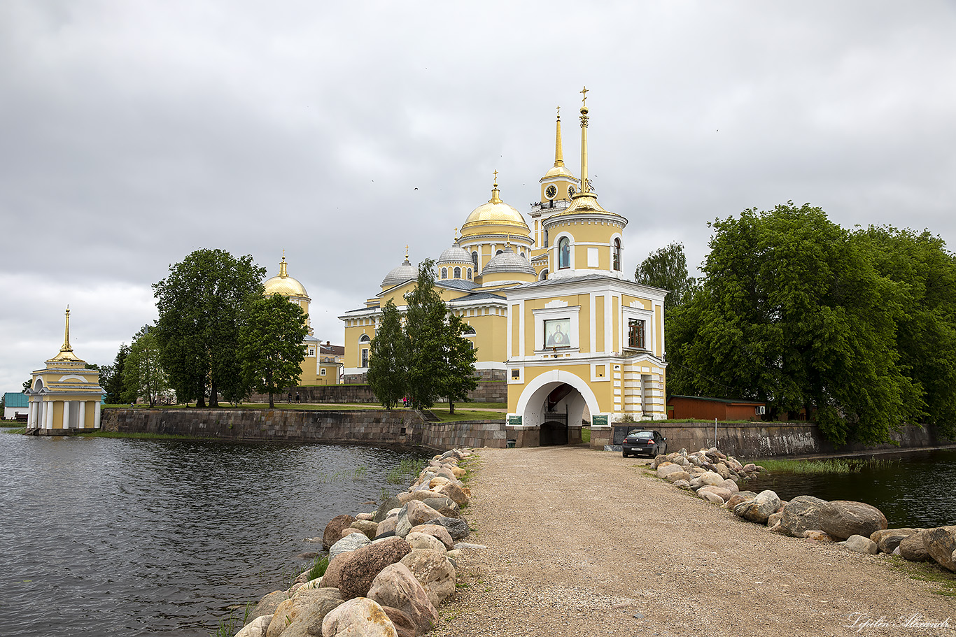 Селигер монастырь Нило Столобенская