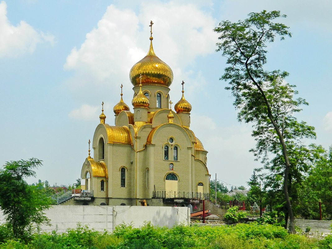 Свято Иверский храм Харцызск
