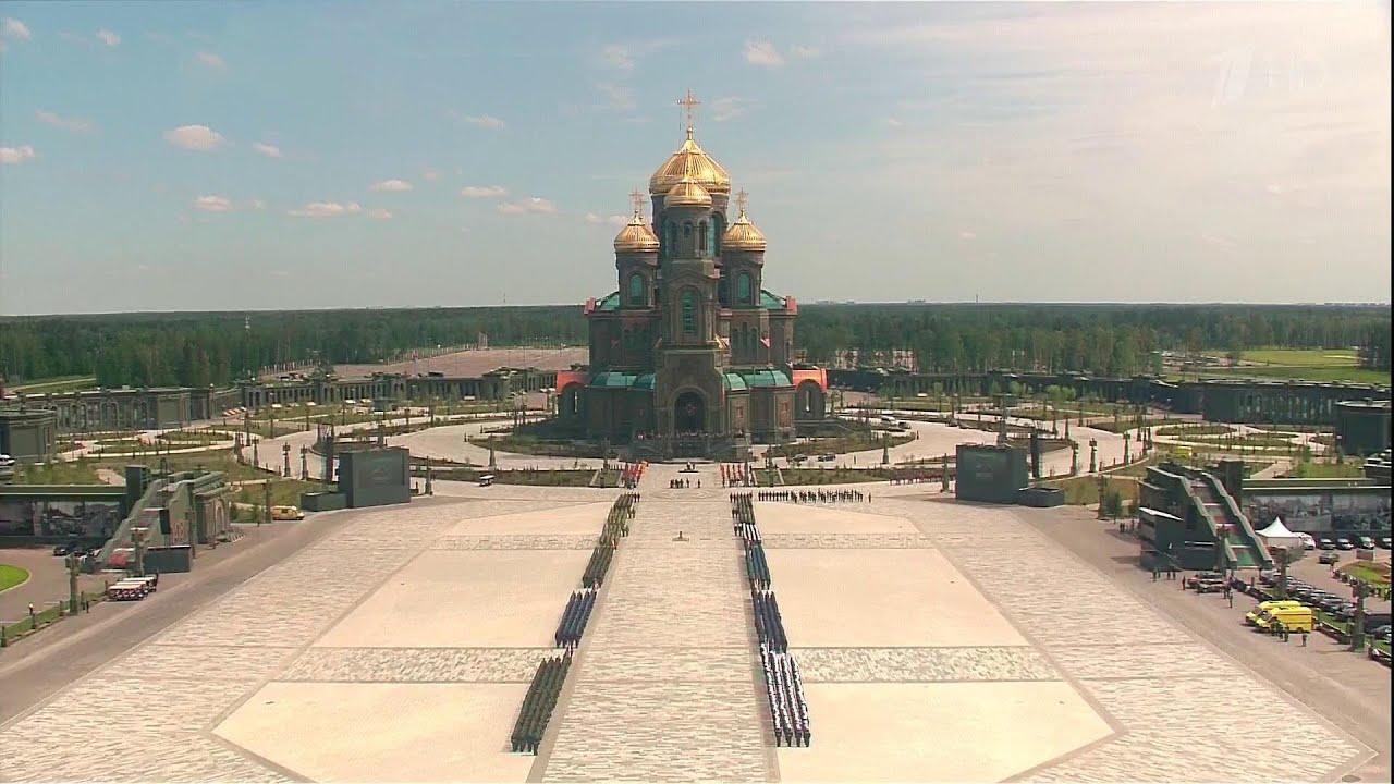 храм вооруженных сил в парке патриот внутри
