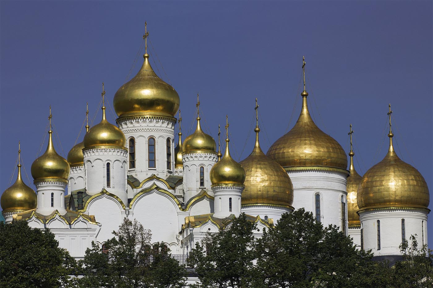 Золотые купола Иверского собора
