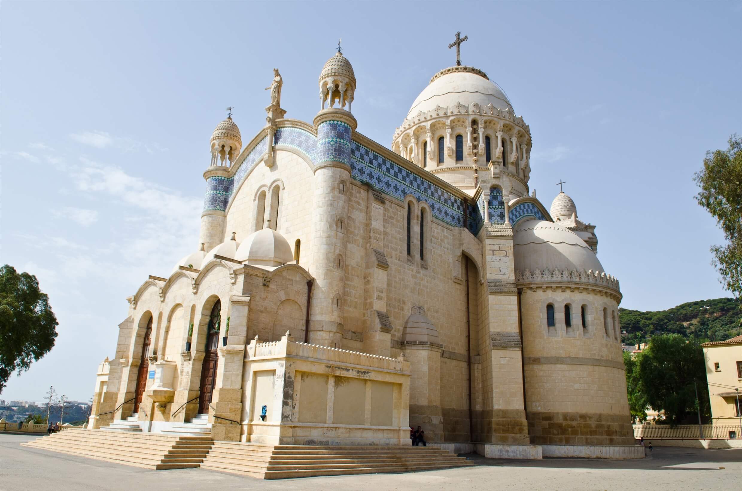 Алжир храм Святой Троицы