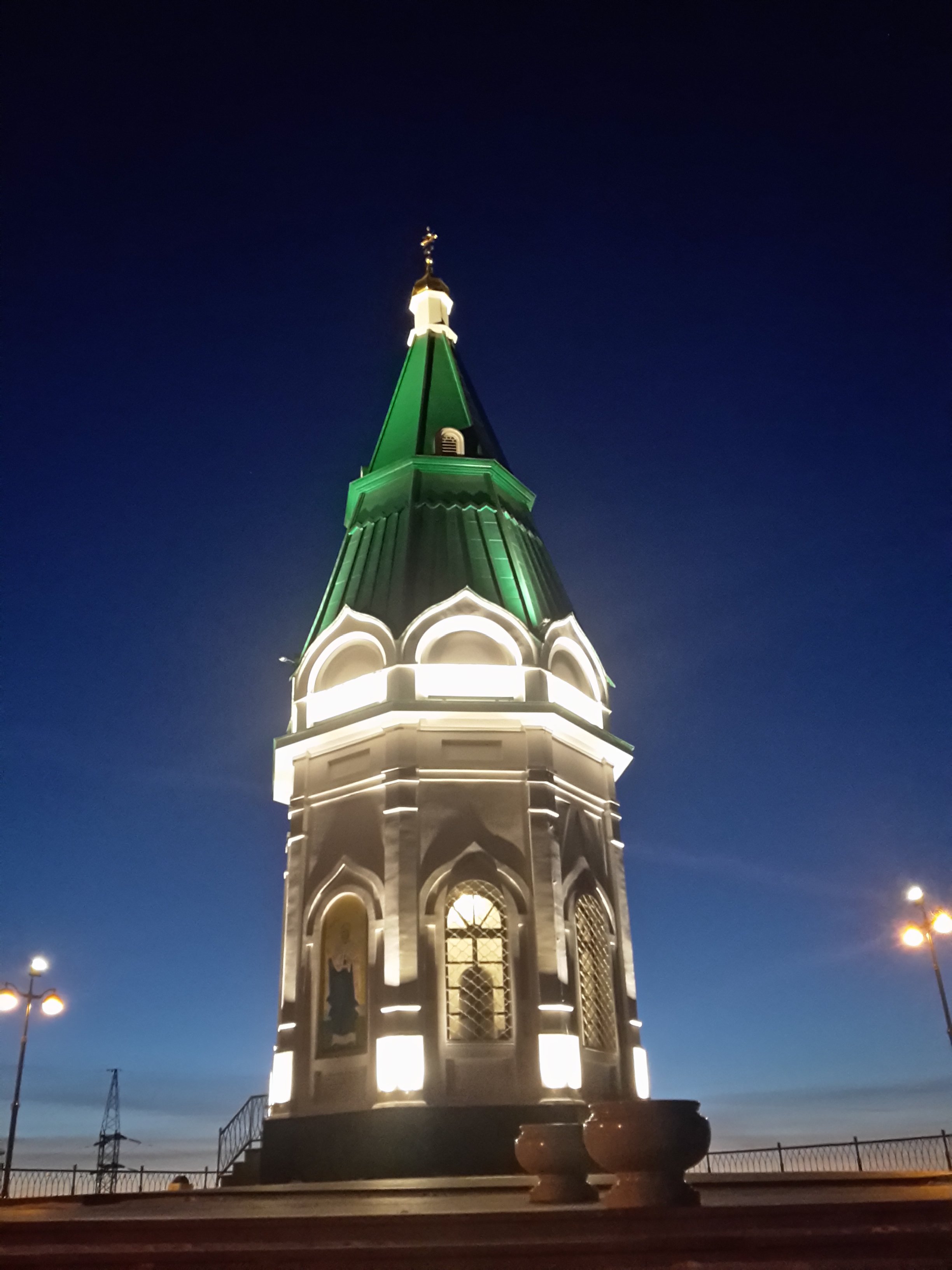 Часовня Параскевы пятницы Красноярск ночью