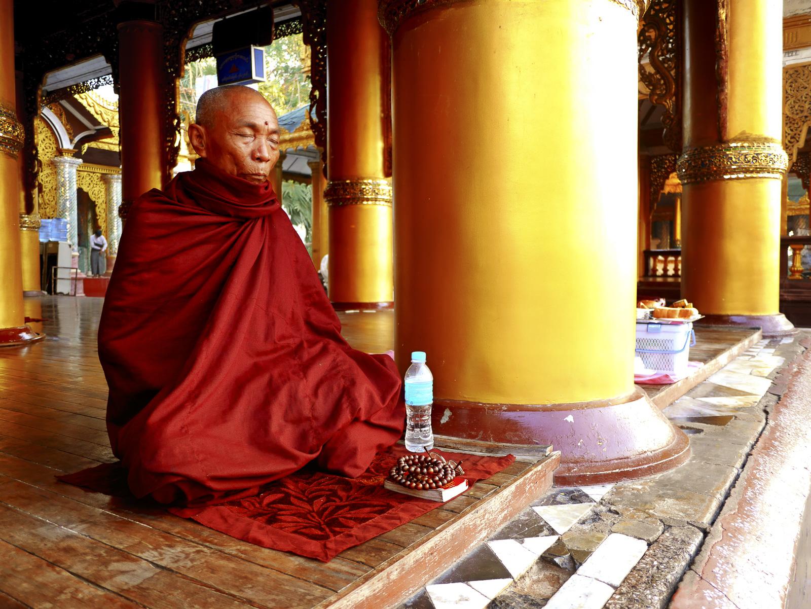 Тибетские монахи тукдам