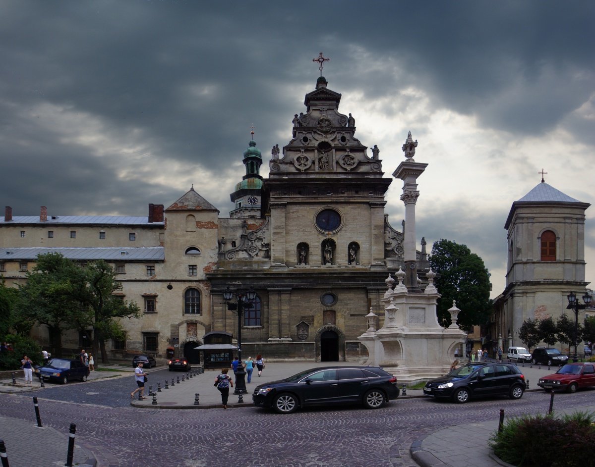 Костёл и монастырь бернардинцев Львов