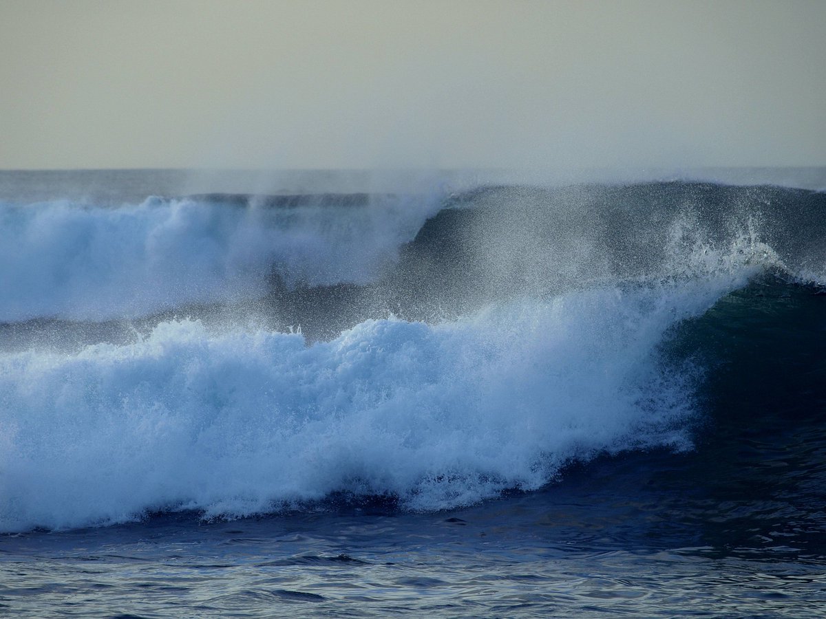 Квадратные волны. Квадратные волны фото. Котидальные волны. Исчезновение климатических явлений в океане.