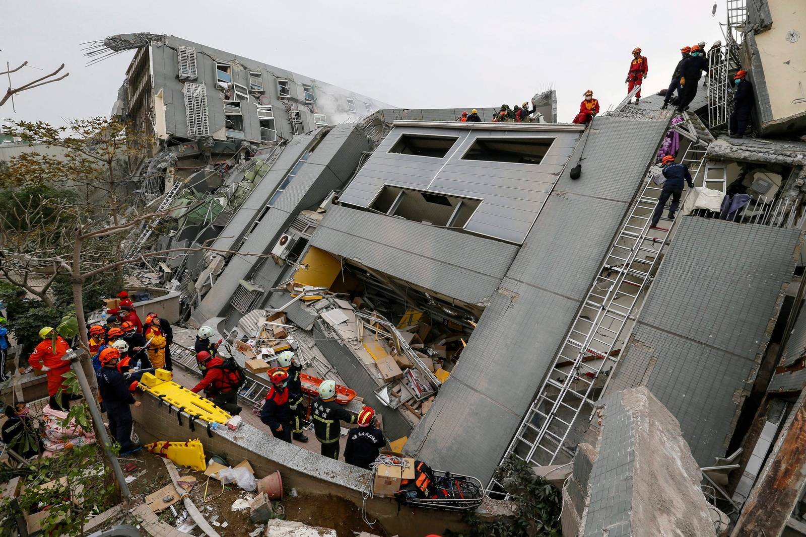 Землетрясения на планете. Землетрясение Сиэтл 2001. Наведенные землетрясения. Последствия после землетрясения.