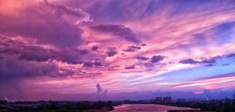 Фиолетовое небо панорама