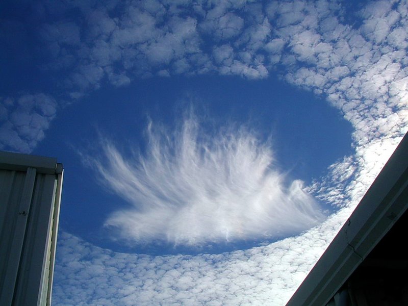 Необычные облака - эффект Fallstreak