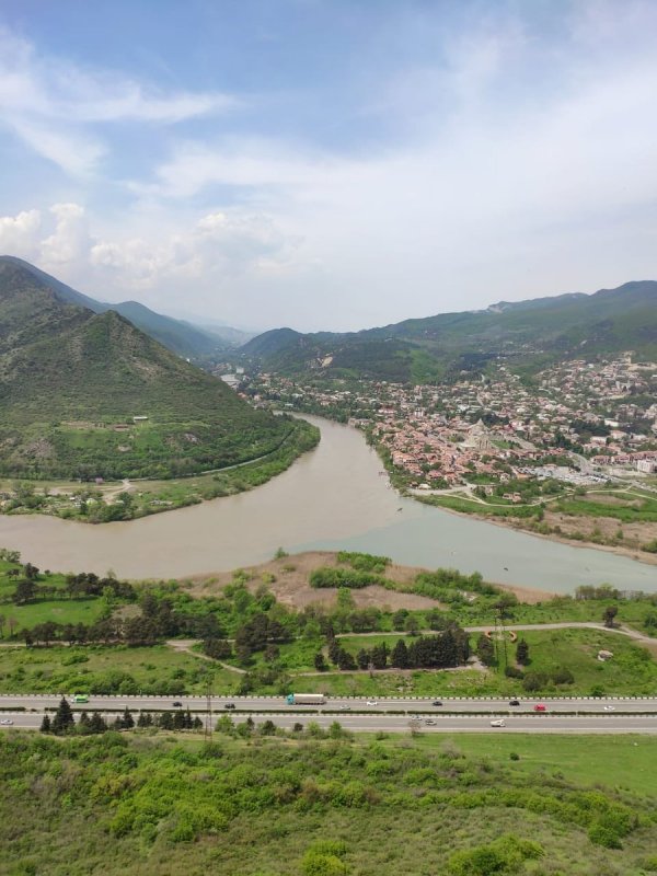 Пшавская Арагви река в Грузии фото