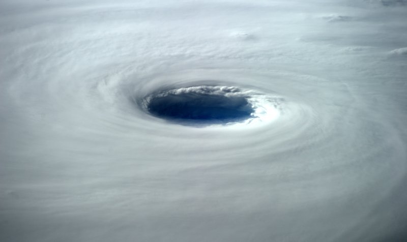 Глаз урагана