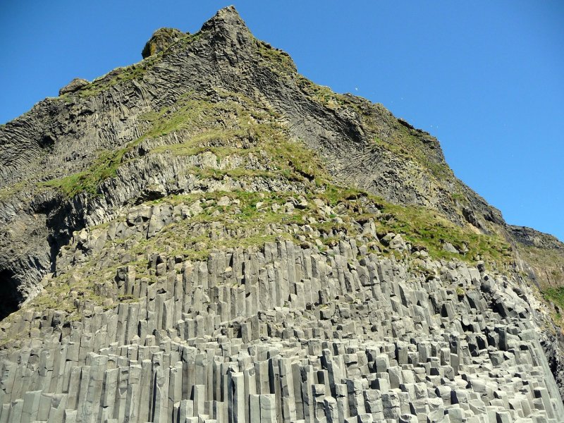 Исландия базальтовые камни
