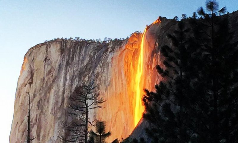 Огненный водопад. Водопад Хорстейл, Калифорния, США