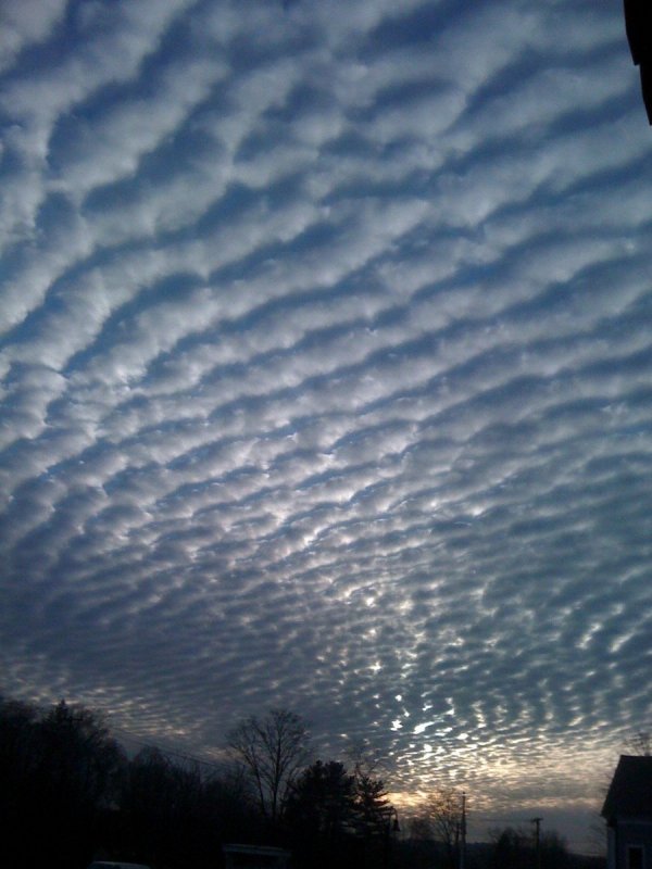 Необычные облака в небе