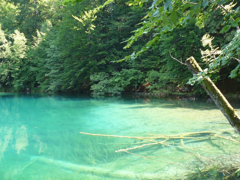 Хорватия бирюзовое озеро