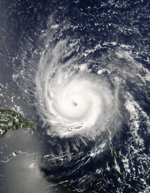 Тропический циклон ураган