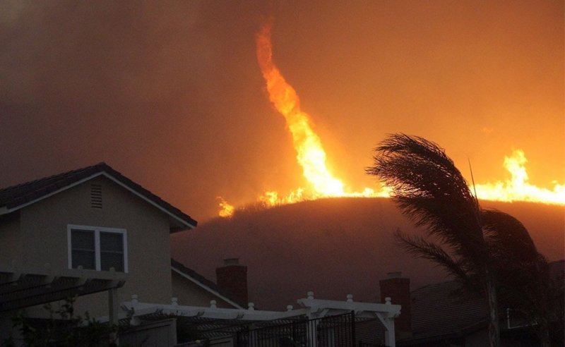 Огненный Торнадо Калифорния