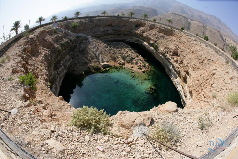 Колодец Бимма в Омане