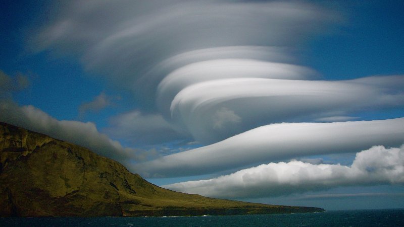 Природные явления лентикулярные облака