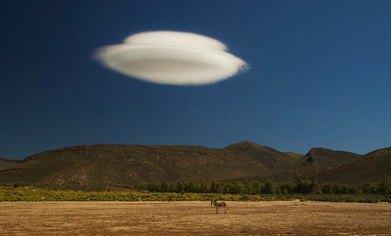 Лентикулярное облако в виде НЛО, Патагония