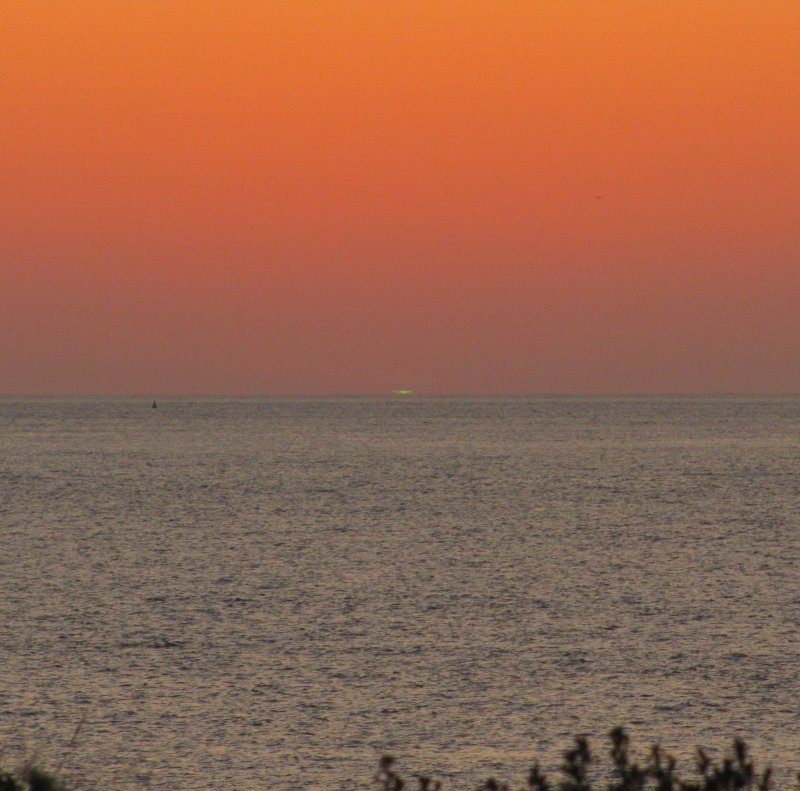 Зелёный Луч на закате природа красиво фото
