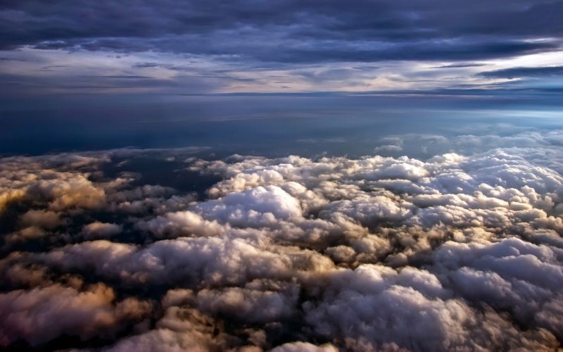 Полет над облаками