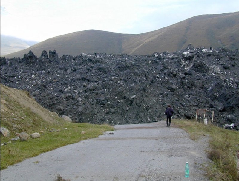 Гибель Сергея Бодрова в Кармадонском ущелье 2002