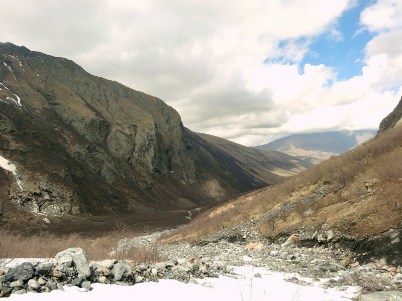 Северная Осетия Кармадонское ущелье памятник