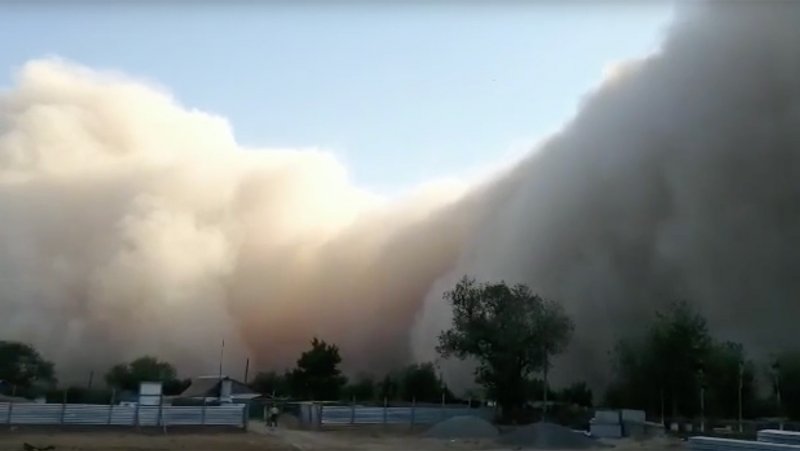 Песчаная буря в Астрахани