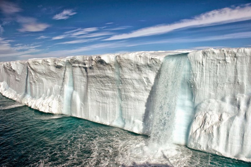 Ледниковые водопады, архипелаг Шпицберген (Свальбард)