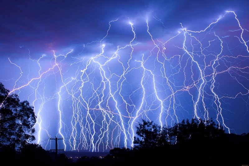 Природное электрическое явление – Маяк Маракайбо (молнии Кататумбо)