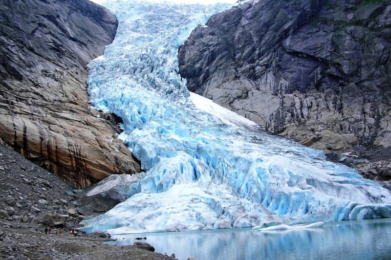 Briksdalsbreen ледник Норвегия