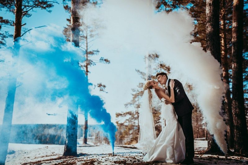 Свадебная фотосессия дымовые шашки